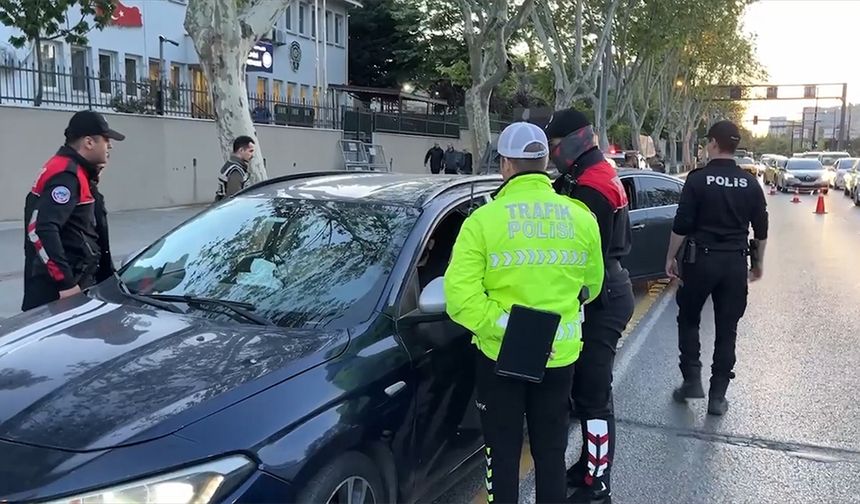 İstanbul'de 1039 kişi gözaltına alındı