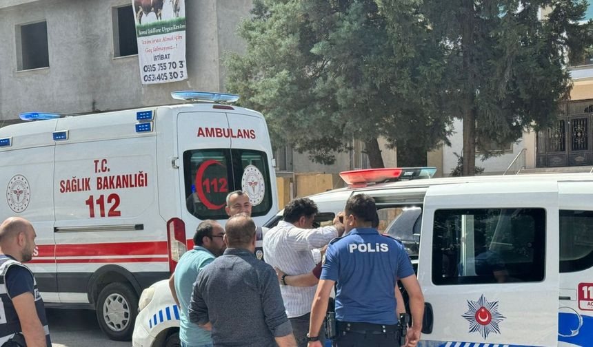 Adliye binası önünde kavga!