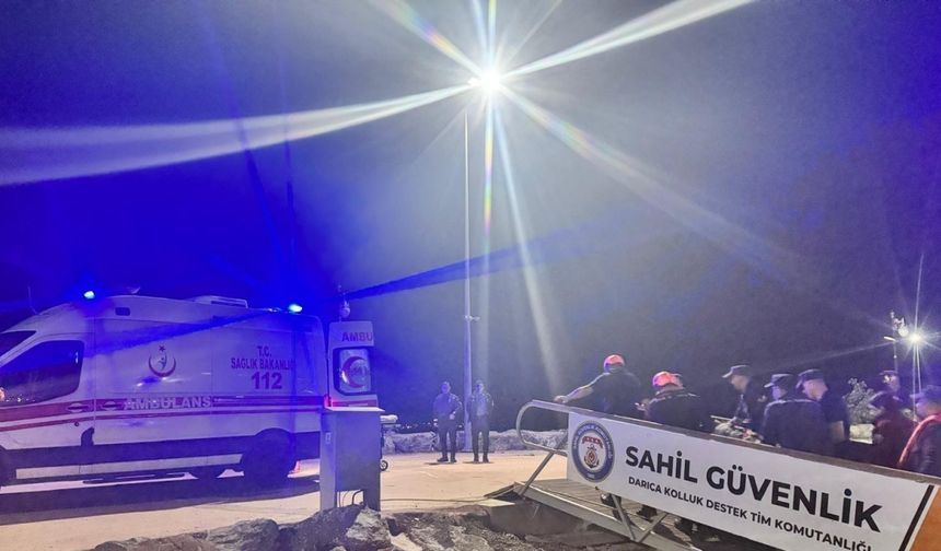 Balık tutarken denize düşüp yaralandı