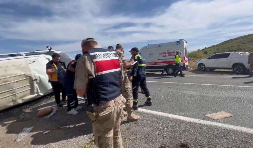 Elazığ'da feci kaza; 3'ü ağır 7 yaralı