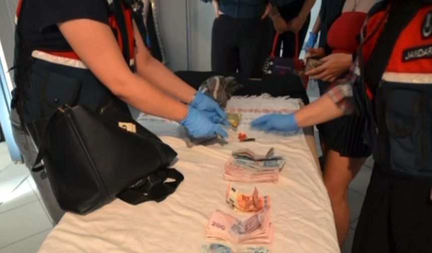 Fuhuş operasyonunda 12 kadın kurtarıldı