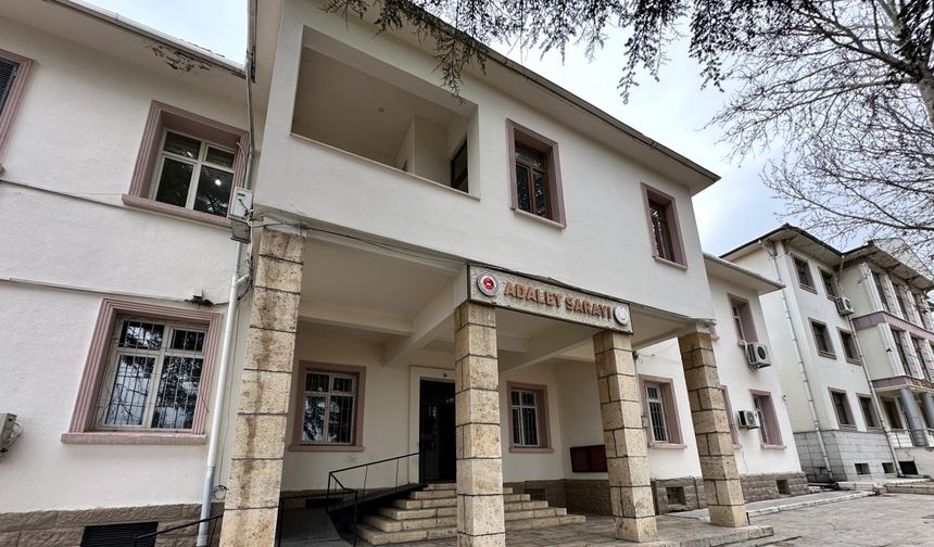Pertek eski Belediye Başkanına 'zimmet' suçlamasıyla gözaltı