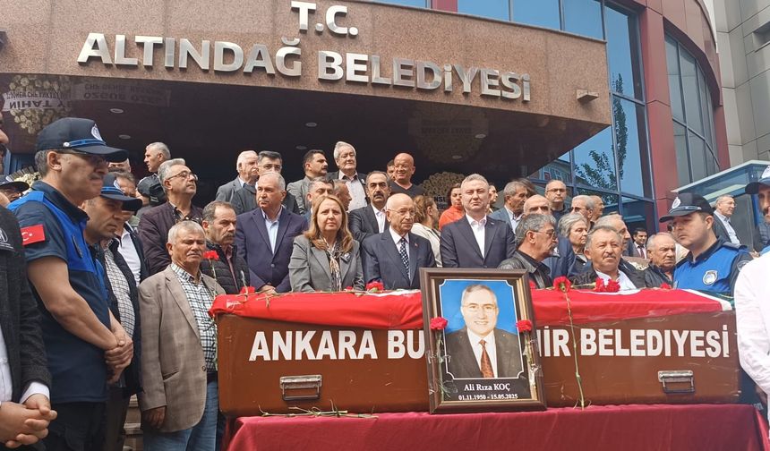Eski Başkan Koç'a cenaze töreni düzenlendi!