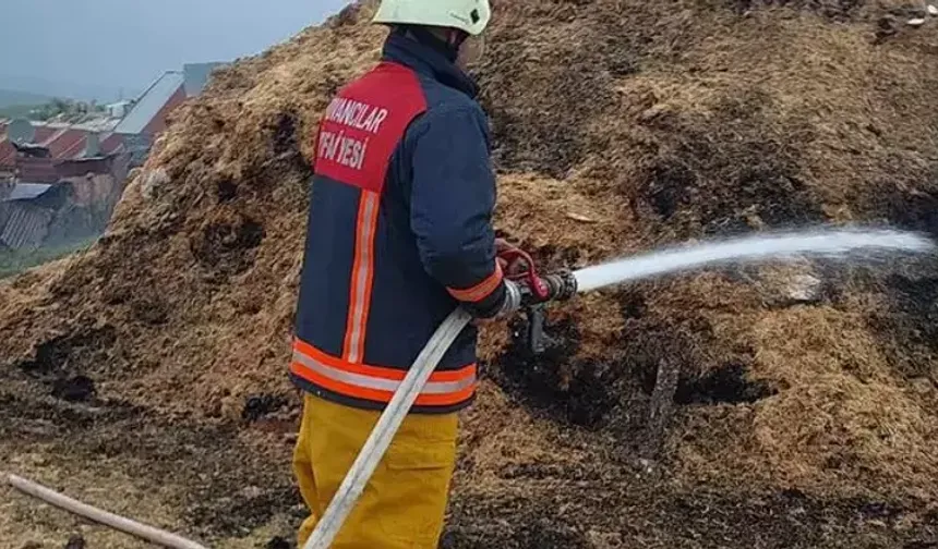 Elazığ’da saman balyaları yandı