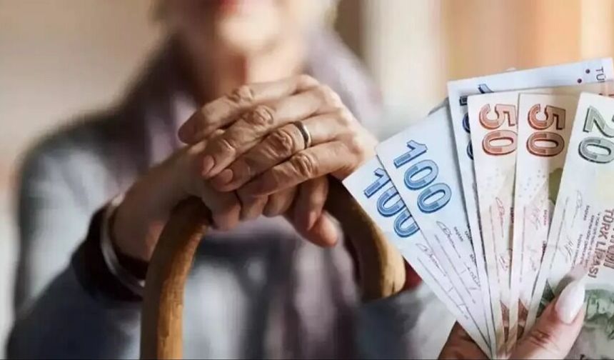 Cumhurbaşkanı Erdoğan, Emeklilere Erken Maaş Ödeme Müjdesi Verdi