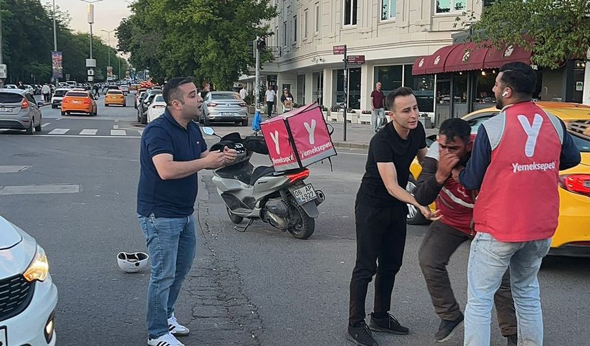 Ankara’da Ted Üniversitesi kavşağında feci kaza!