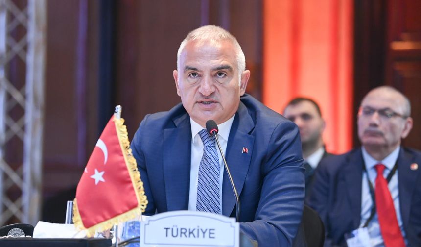 Kadir İnanır Son Yolculuğuna Uğurlanıyor: Bakan Ersoy'dan Duygusal Veda!