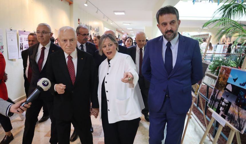 İletişimin Renkli Dili: Başkent’te 8. Karma Sergi