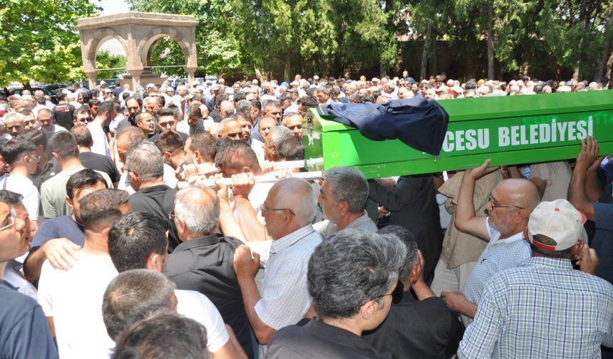 Ak Partili Ahmet Kızılışık, toprağa verildi!