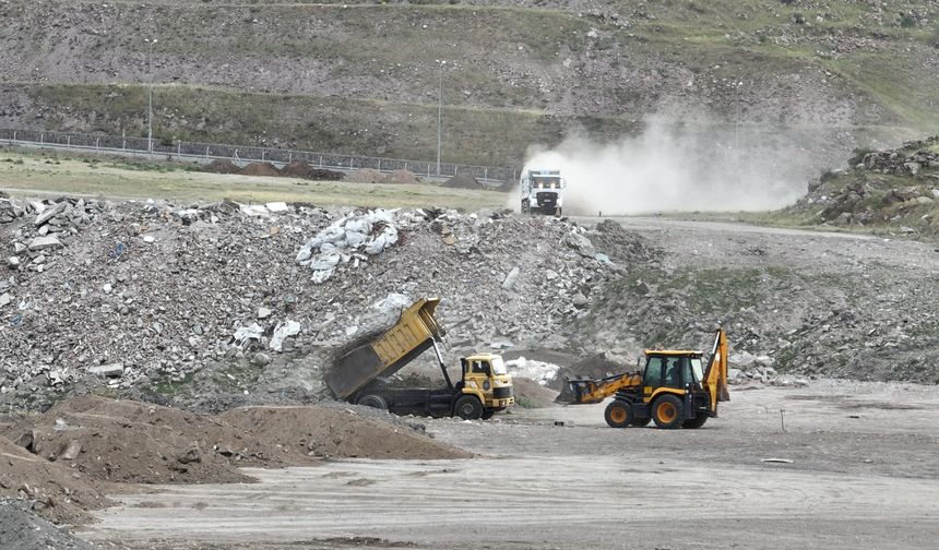 Hafriyat işlemi örnek modelle yönetiliyor