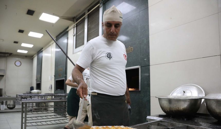 Baklavacıların bayram telaşı başladı