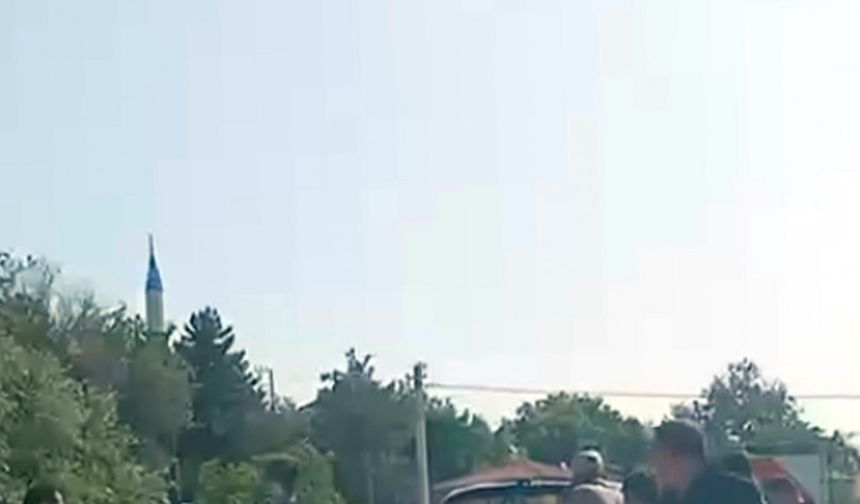 Bayram tatiline gelen çift kazada can verdi