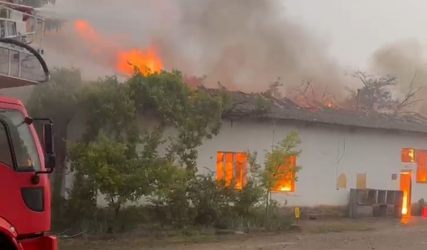 Kaman’da EÜAŞ Deposunda Yangın