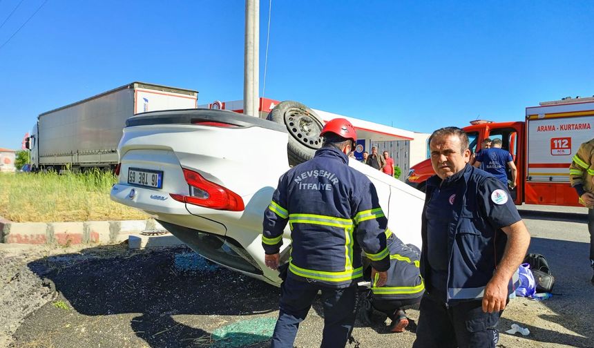 Nevşehir'de otomobil devrildi!