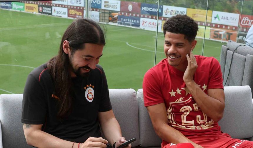 'Osimhen’in bizimle kalması için dua ediyoruz'