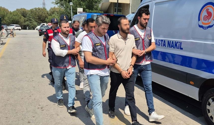 Çalıştığı iş yerinde hırsızlık yaptı