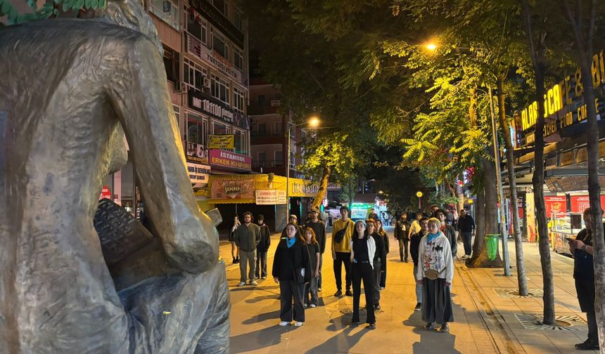 Kızılay’da sadece durdular: 15 Öğrenci Gözaltında!