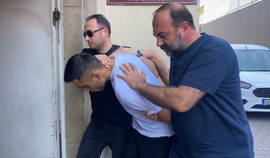 Husumetlisini camide bıçaklayarak öldürdü