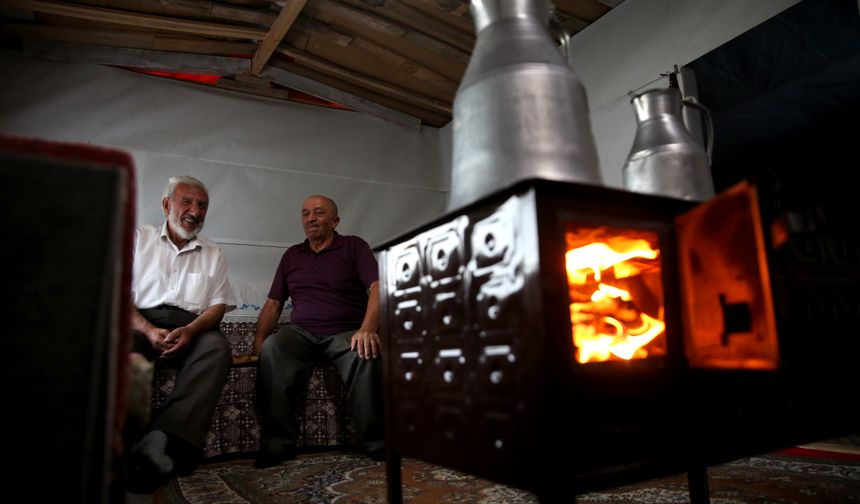 Serinlemek için Erciyes'e çıkıyorlar