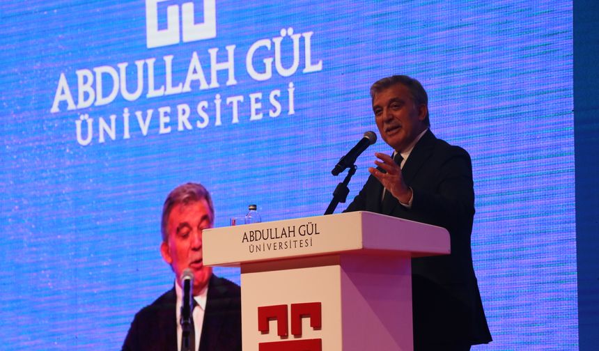 Abdullah Gül: Dünyada Çok Tehlikeli Bir Dönemden Geçiyoruz