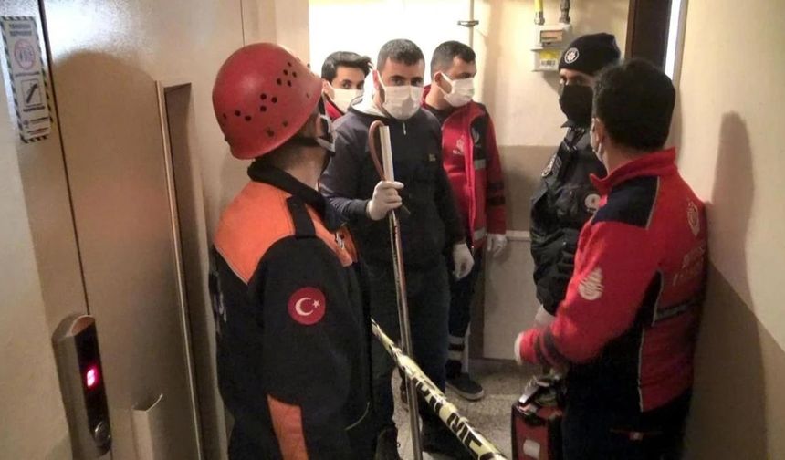 Üniversite Öğrencisi Sakarya'daki Evinde Ölü Bulundu!