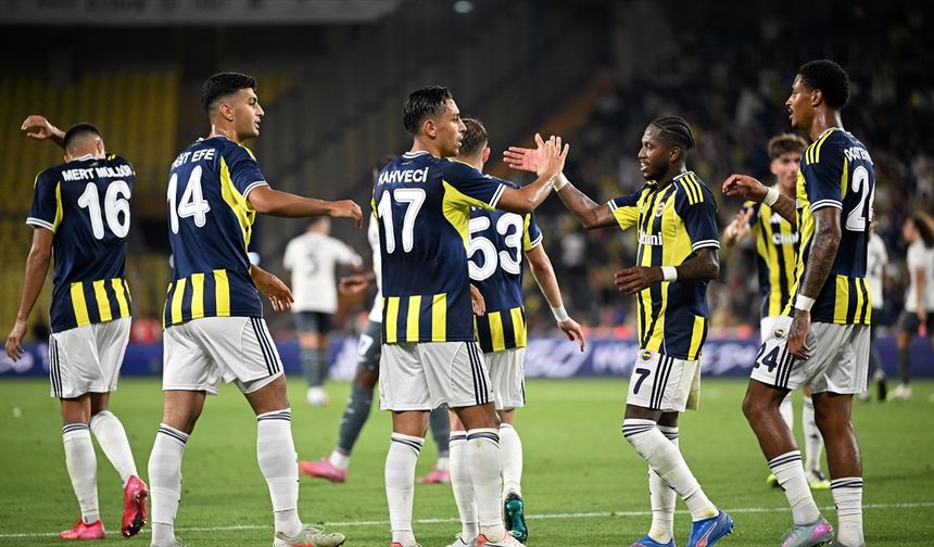 Fenerbahçe, Şampiyonlar Ligi’nde Feyenoord Deplasmanında!