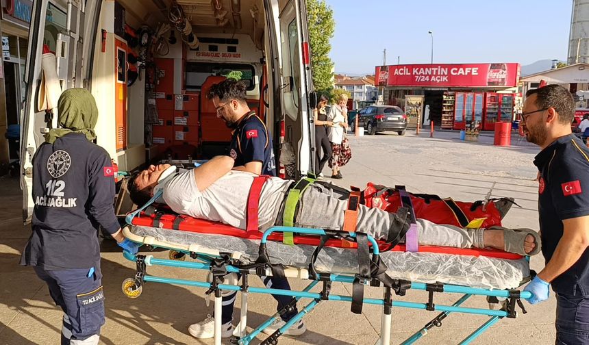 Bursa’da Genç Çekiçle Yaralandı