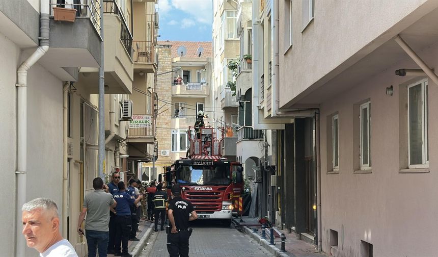 Çanakkale'de 4 katlı binada yangın