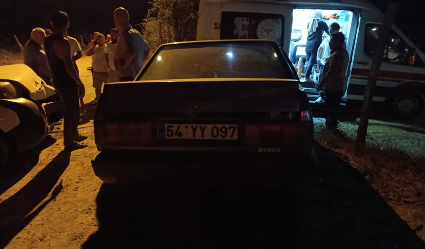 Jandarmadan Kaçarken Kaza Yaptılar: 3 Kişi Yaralandı!