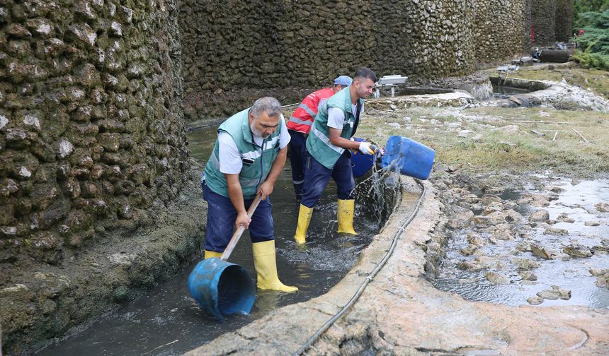 Keçiören Şelalesi Sonbahara Temizlenerek Hazırlanıyor