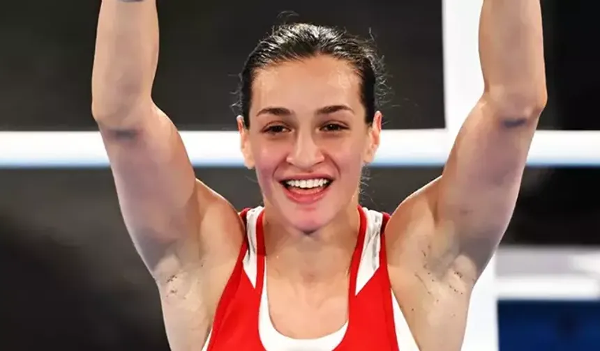 Buse Naz Çakıroğlu Dünya Boks Şampiyonası’nda Finale Yükseldi