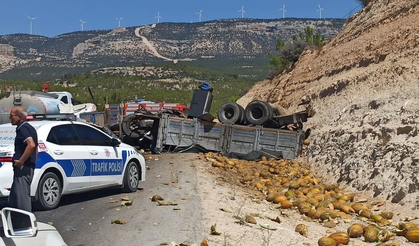 Mersin'de feci kaza: 3 ölü, 7 yaralı