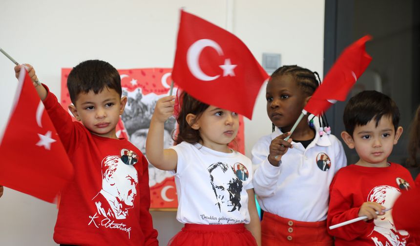 Çankayalı Miniklerden Rengârenk Cumhuriyet Kutlaması