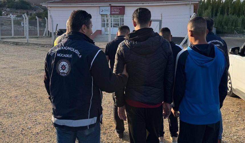 Kırşehir'de 21 kaçak göçmen yakalandı
