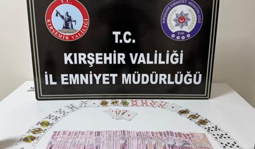 Kumar oynayan 4 kişiye 36 bin 998 lira ceza kesildi