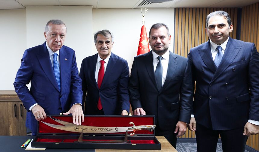 Cumhurbaşkanı Erdoğan, Trabzonspor Heyetiyle Buluştu