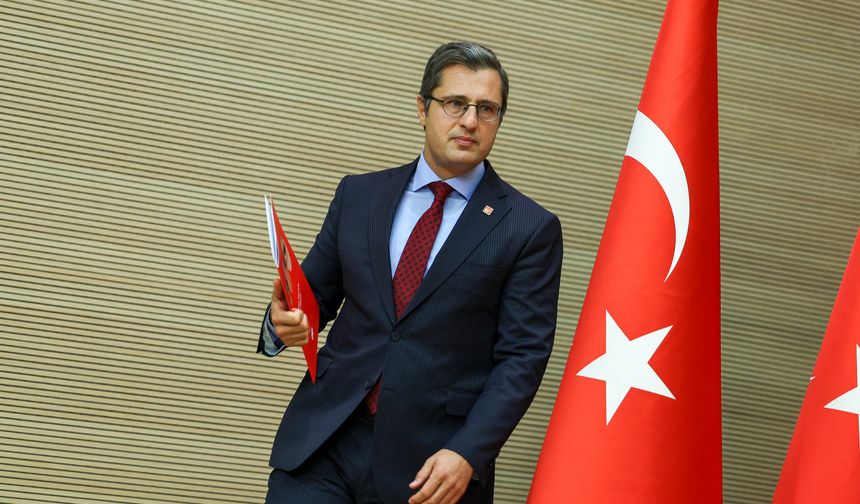 "Ekonomideki her darbe de sırayla bütün sektörleri vuruyor"