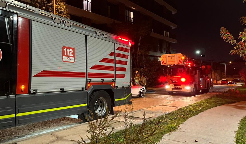 Gaziemir’de apartman yangını