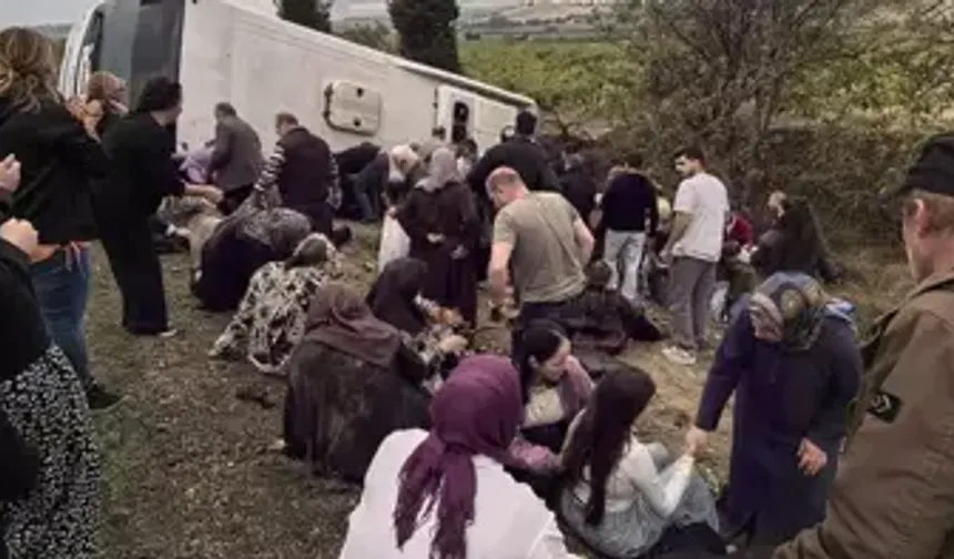 Denizli'de feci kaza; 1 ölü, 32 yaralı