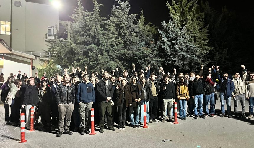 Öğrencilerden Rektöre İstifa Çağrısı: Hacettepe Ayakta!