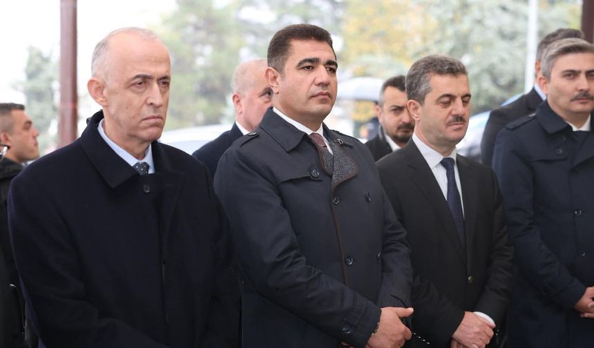 Düzce depreminde hayatını kaybedenler için mevlit okutuldu