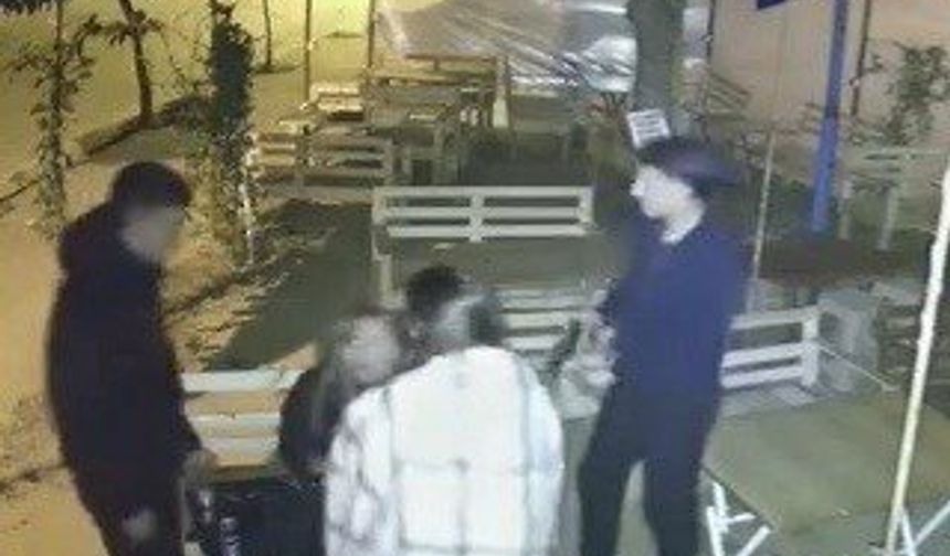 Kafede Tabanca Şakası: Genç Gözaltında