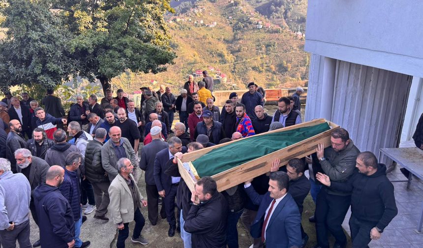 Kavgada öldürülen emekli öğretmen toprağa verildi