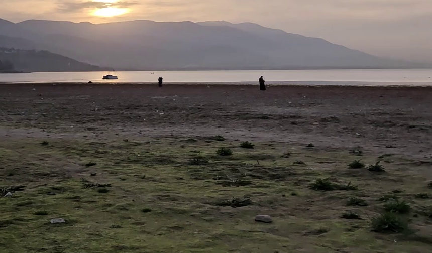 Sapanca Gölü’nde Su Seviyesi Düştü