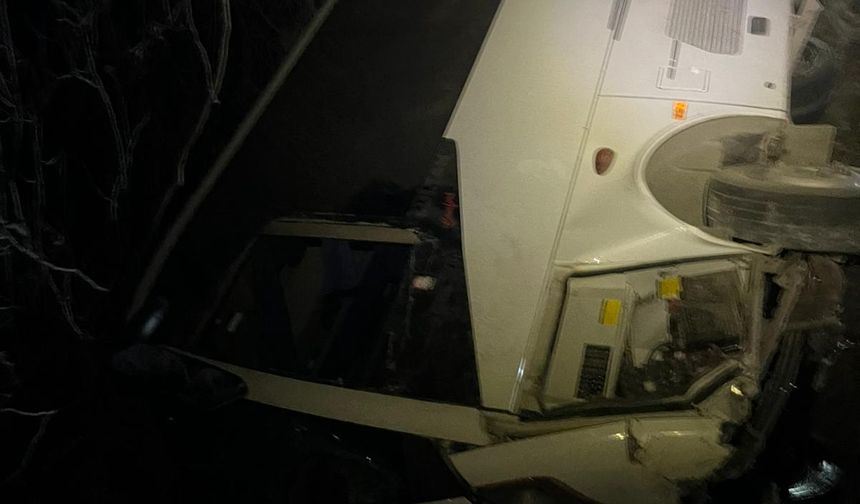 Siirt’te Midibüs Uçuruma Düştü: 15 Maden İşçisi Yaralandı