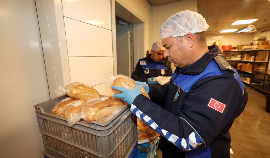 Yenimahalle Zabıtası’ndan fast food zincirlerine sıkı denetim