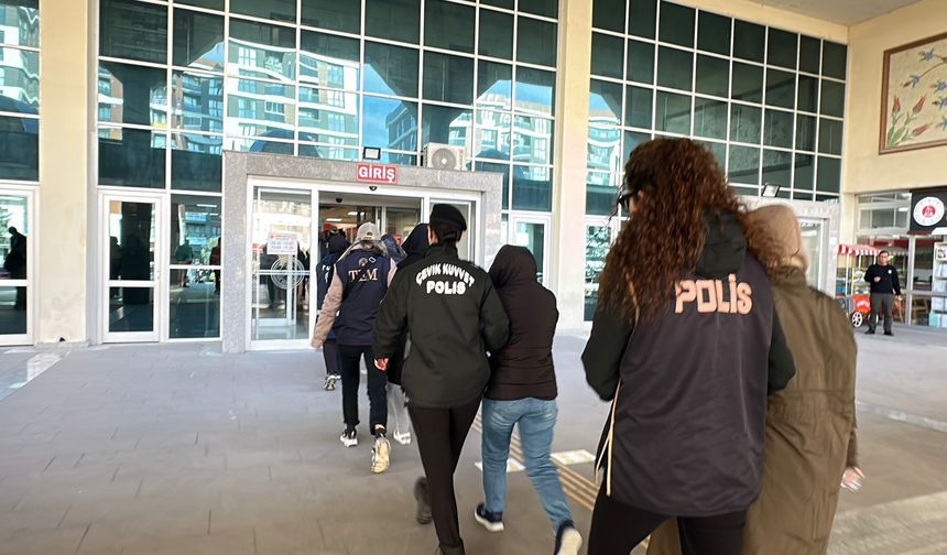 Edirne merkezli 5 ilde FETÖ operasyonu