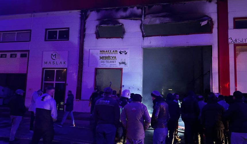 Kayseri’de Mobilya Atölyesinde Yangın Paniği