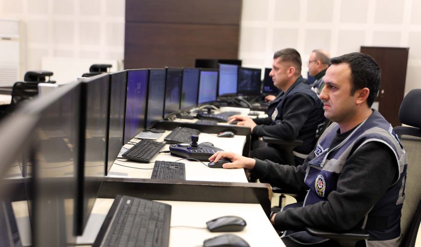 Vali Çeber’den Yılbaşı Denetimi: Gaziantep’te 12 Bin 117 Personel Görevde