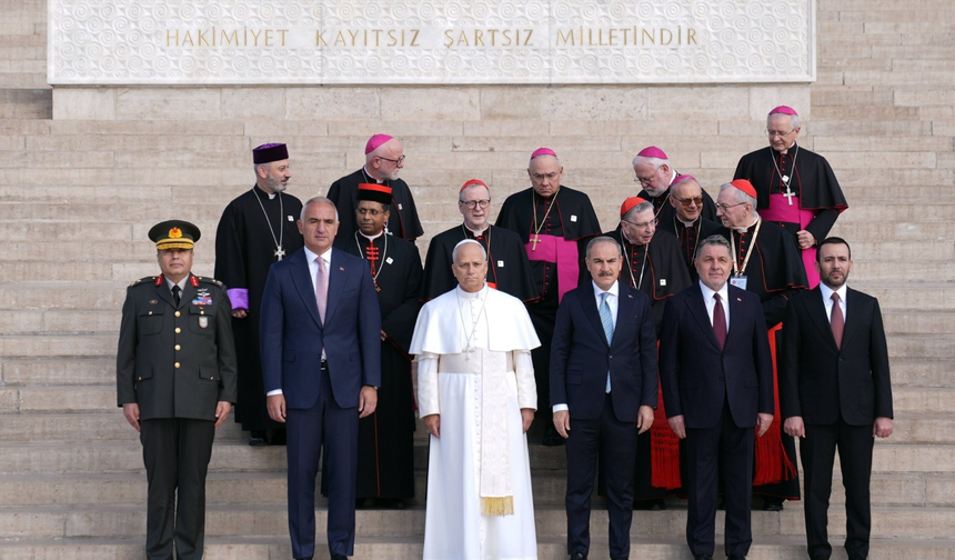 Papa ve Barzani Devrim Kanunlarını Yok Saydı!